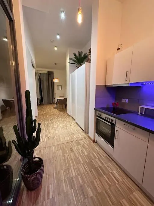 Apartment Luxus I Wohnkueche I Garten I Terrasse I Parkplatz Fuerth